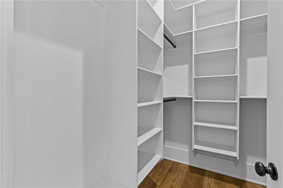 Image 43 of a home in .