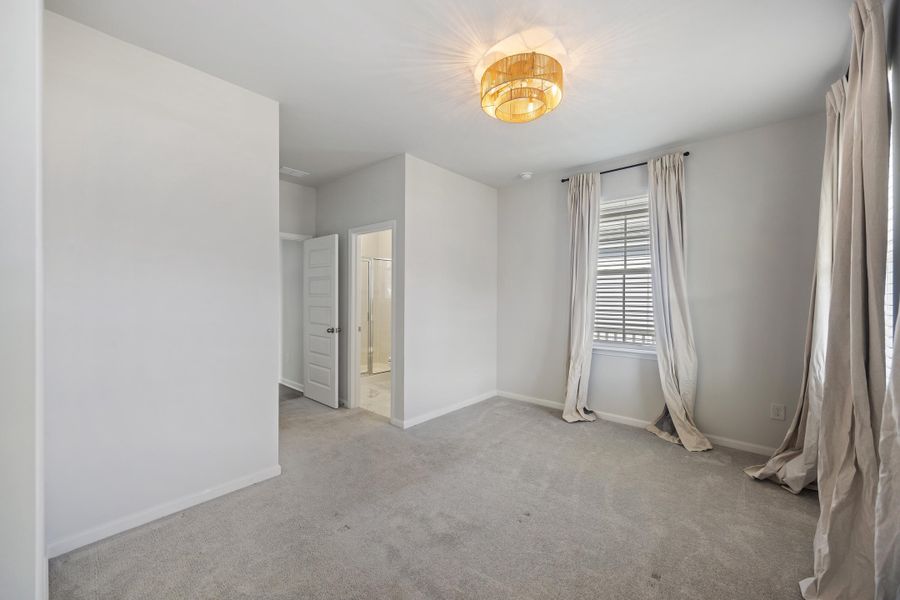 Spacious, unfurnished interior of a new home in Sweetgrass at Summers Corner, Summerville (Image 22). Spacious, unfurnished interior of a new home in Sweetgrass at Summers Corner, Summerville (Image 22).