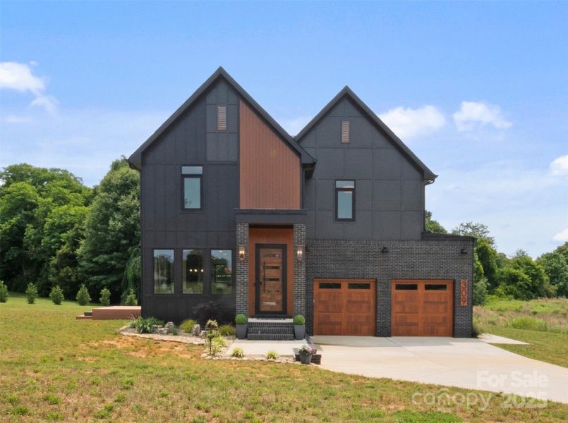 Front Facade of 309 Sain Road Front Facade of 309 Sain Road