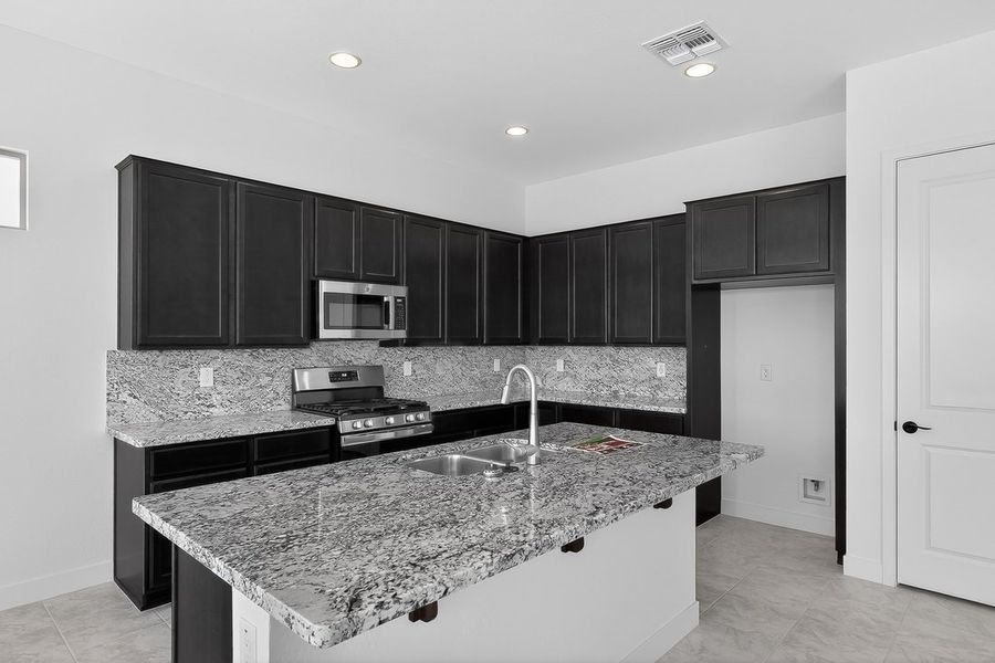 Furnished interior view inside a new home in Estrella, Goodyear (Image 7).