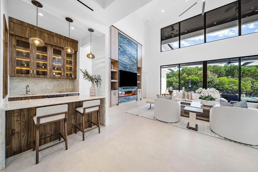 EF1B9F01-A433-467A-B277-69941D275FEC