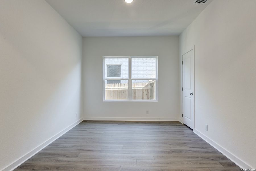 Spacious, unfurnished interior of a new home in Arcadia Ridge, San Antonio (Image 22).