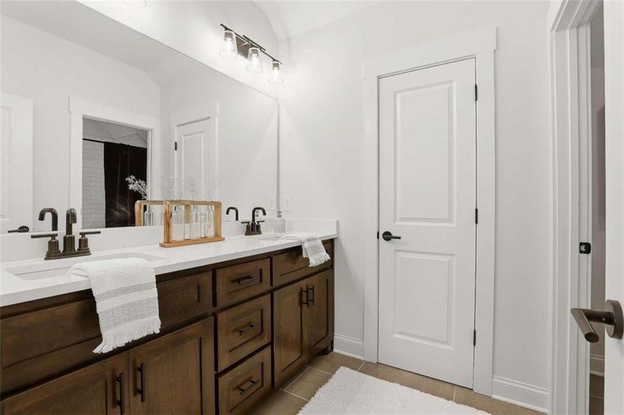 Furnished interior view inside a new home in , Newnan (Image 54).