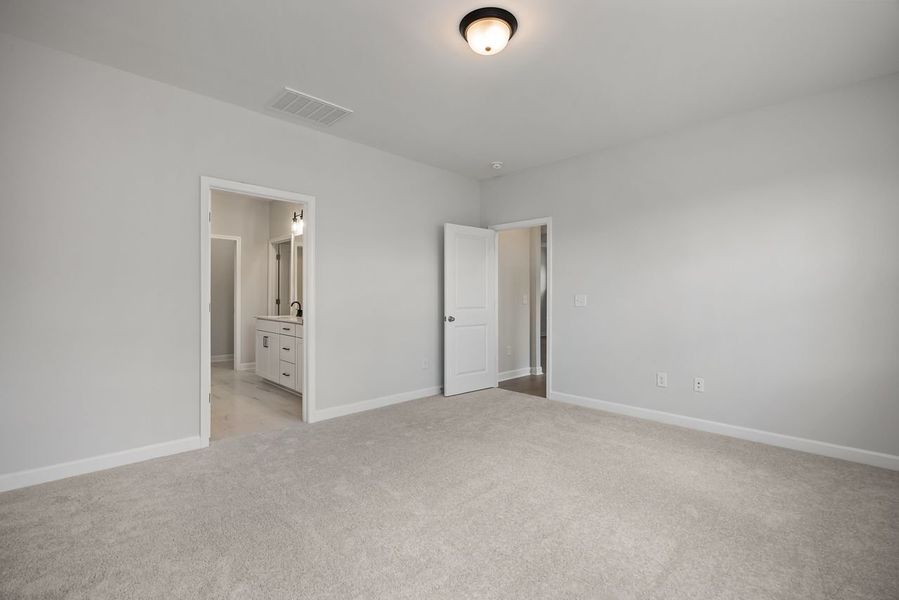 Representative unfurnished interior of a home built from the The Birch II A by Davidson Homes LLC in Montrose, Aberdeen (Image 26).