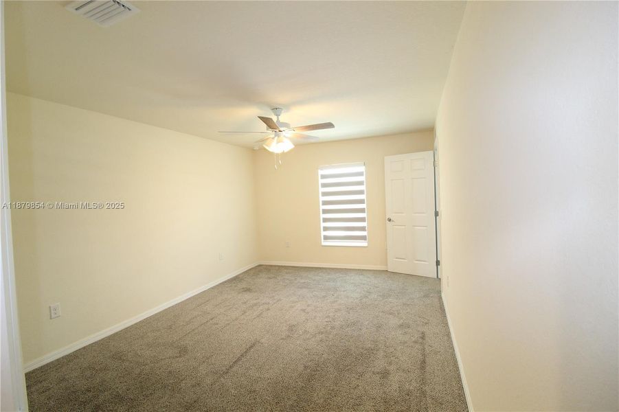 Spacious, unfurnished interior of a new home in , Labelle (Image 11).