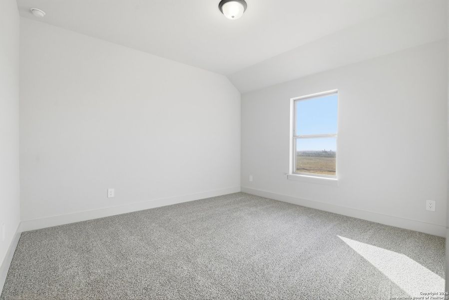 Spacious, unfurnished interior of a new home in Haby Hill 60s, San Antonio (Image 42).
