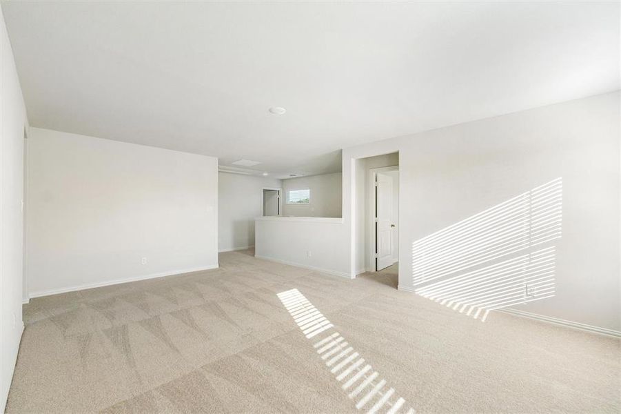 Spacious, unfurnished interior of a new home in Northstar, Haslet (Image 33).