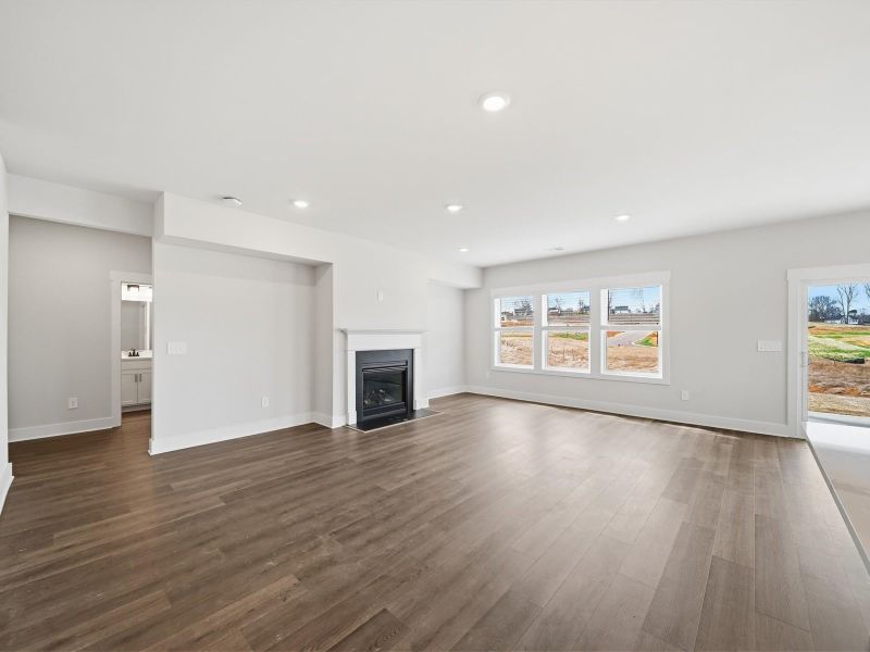 Spacious, unfurnished interior of a new home in Ashby Woods, Boiling Springs (Image 13). Spacious, unfurnished interior of a new home in Ashby Woods, Boiling Springs (Image 13).