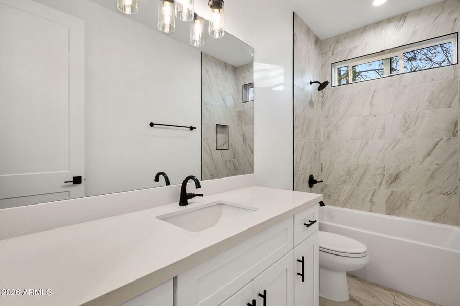 33-Bathroom 2 33-Bathroom 2