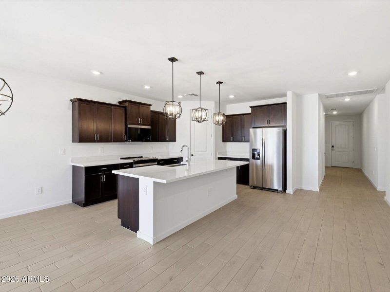 18-5348_016 18-5348_016