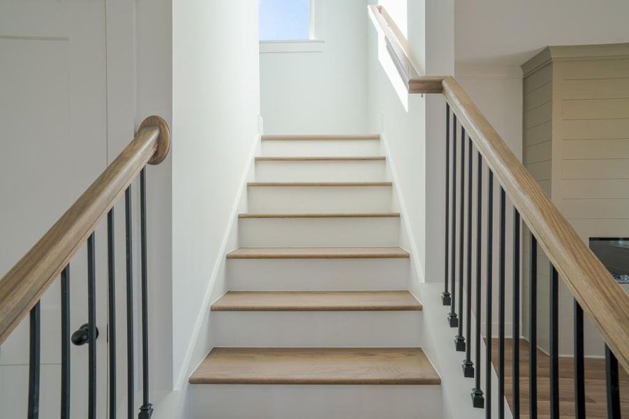 Close-up of interior finishes inside a home in Magnolia Ridge, Monroe (Image 9).