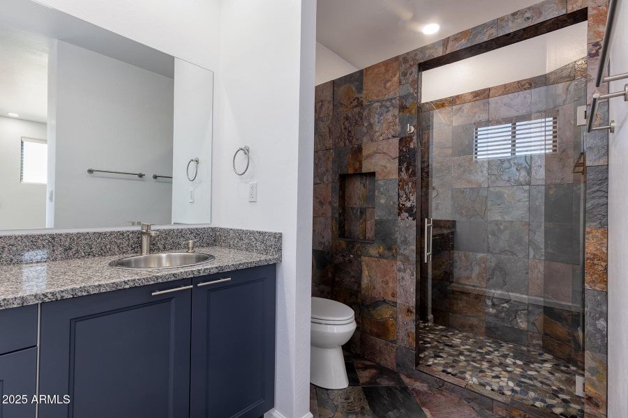 2943 E Lookout Ln (28) 2943 E Lookout Ln (28)