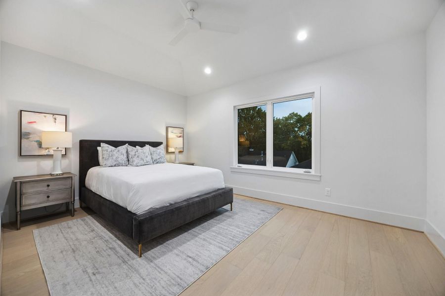 Spacious Bedroom on the Third floor.
