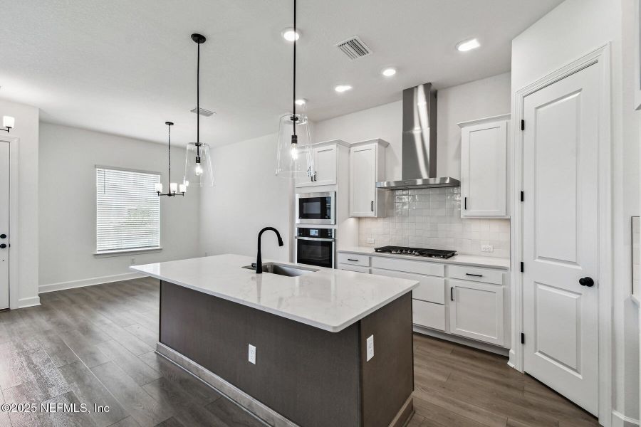 Furnished interior view inside a new home in Granville at eTown 34', Jacksonville (Image 13).