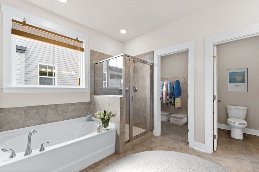 Riverain Master Bathroom Furnished