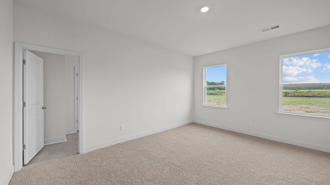 Spacious, unfurnished interior of a new home in Dail Farm, Farmville (Image 15).