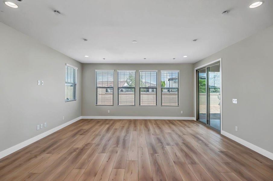 Spacious, unfurnished interior of a new home in Mesquite at North Creek, Queen Creek (Image 19). Spacious, unfurnished interior of a new home in Mesquite at North Creek, Queen Creek (Image 19).