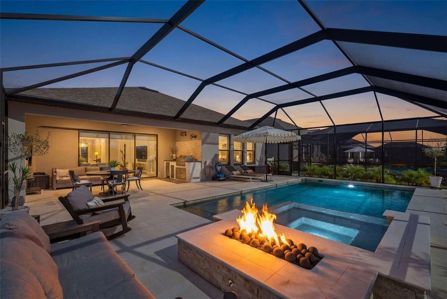 Exterior details and patio area of a home in , Lakewood Ranch (Image 41).