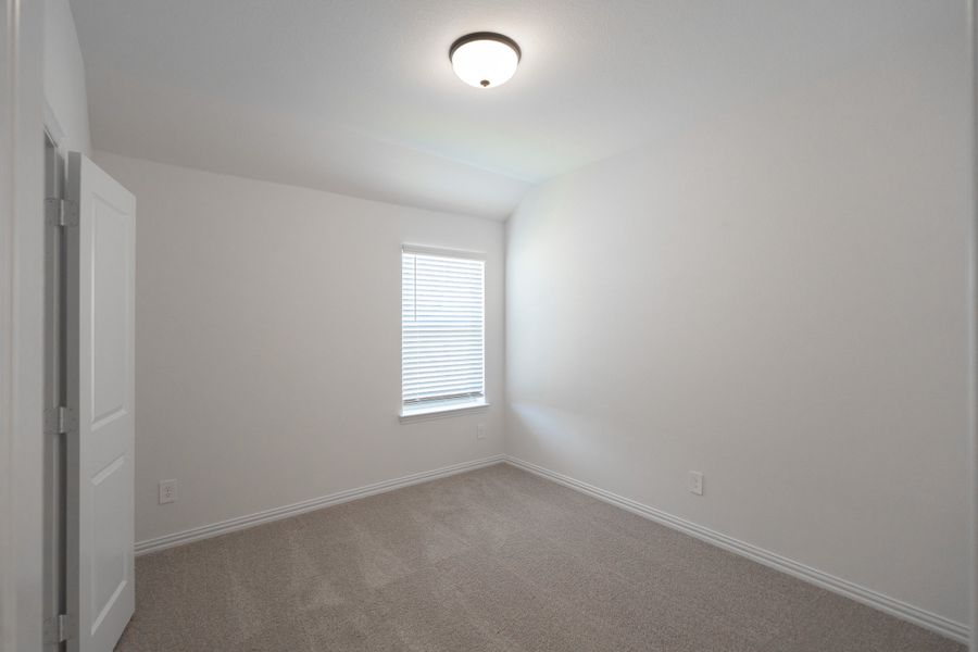 Spacious, unfurnished interior of a new home in Saratoga, Aubrey (Image 16). Spacious, unfurnished interior of a new home in Saratoga, Aubrey (Image 16).