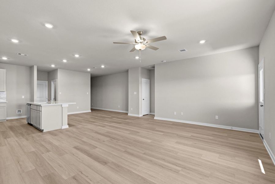 Spacious, unfurnished interior of a new home in Cypress Green, Hockley (Image 20).