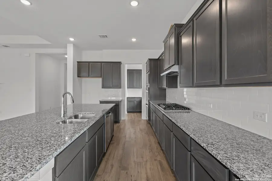 Furnished interior view inside a new home in Homestead, Schertz (Image 7).