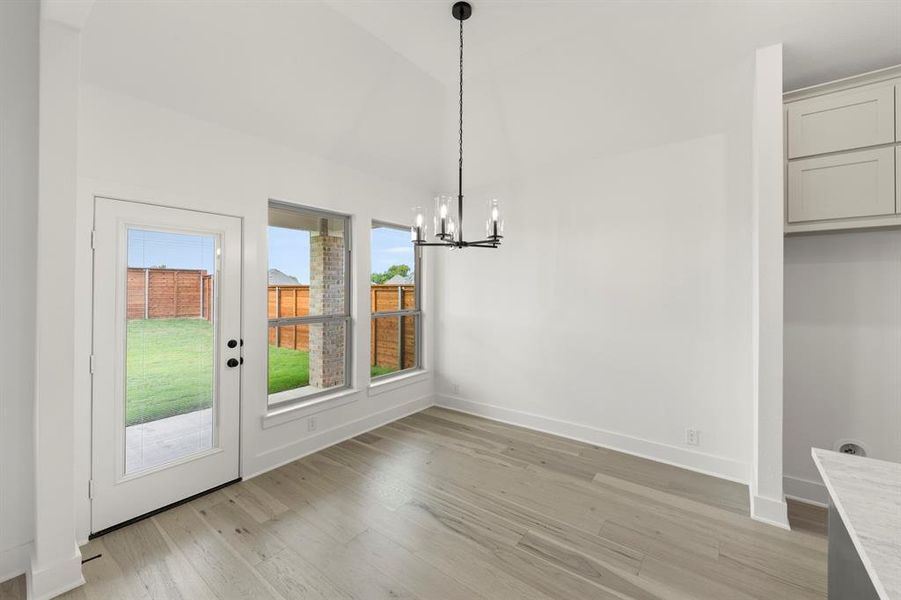 13. 1812 Possum - Nook 13. 1812 Possum - Nook