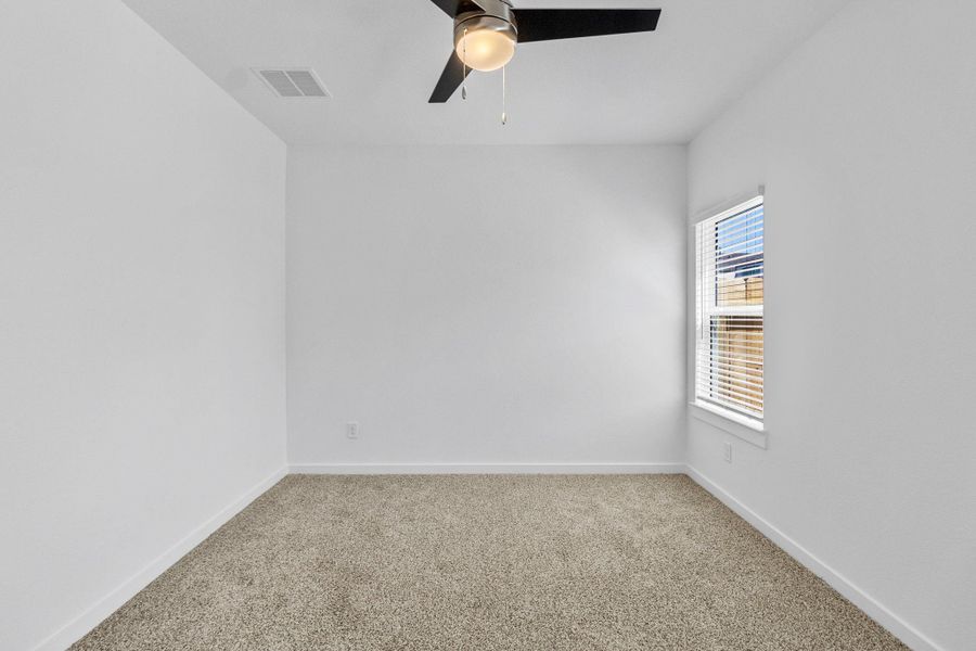Spacious, unfurnished interior of a new home in Grand West, Houston (Image 15).