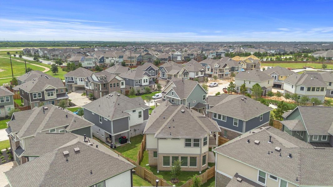 Image 28 of a home in Elyson.