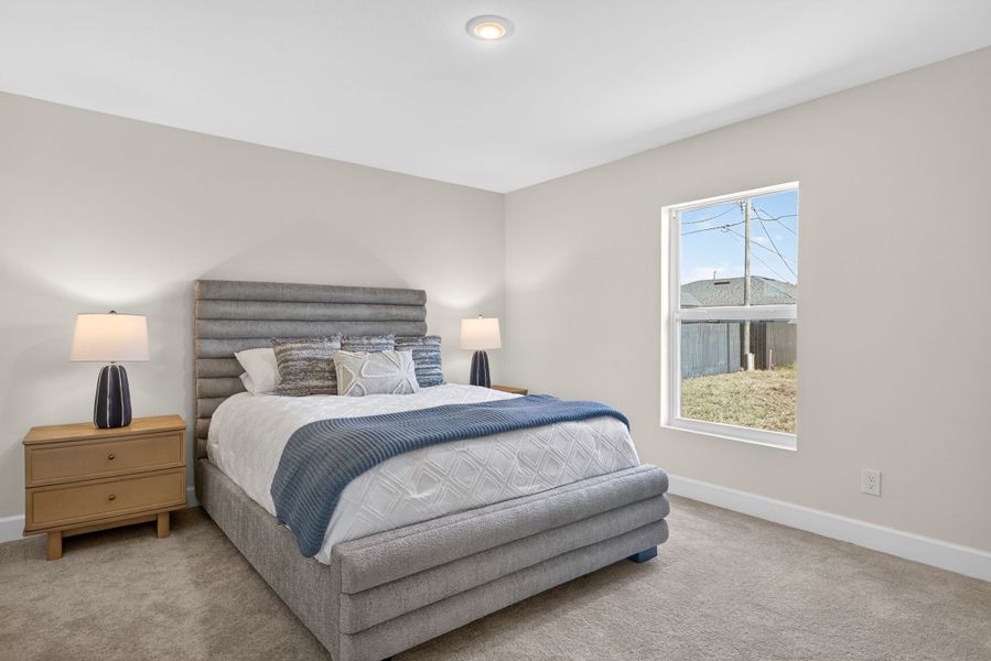 Representative furnished interior of a home built from the The Seabreeze Cove by Sunlife Homes LLC in Cape Coral, Cape Coral (Image 17).