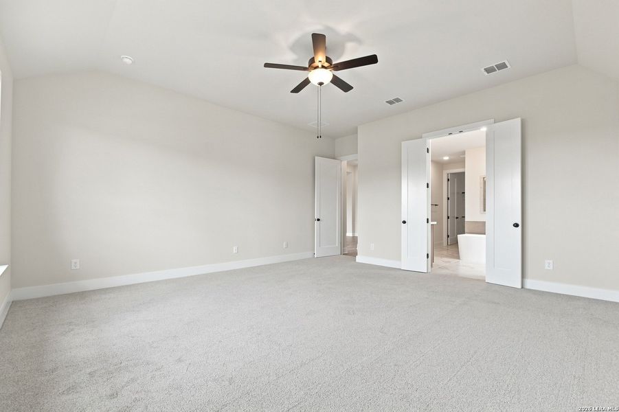 Spacious, unfurnished interior of a new home in Legacy at Lake Dunlap, New Braunfels (Image 20). Spacious, unfurnished interior of a new home in Legacy at Lake Dunlap, New Braunfels (Image 20).