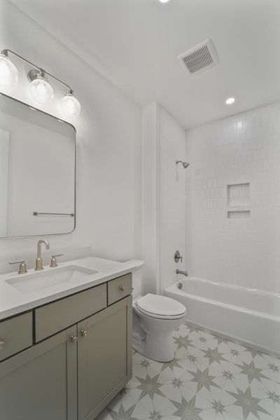 Furnished interior view inside a new home in , Hollywood (Image 55).