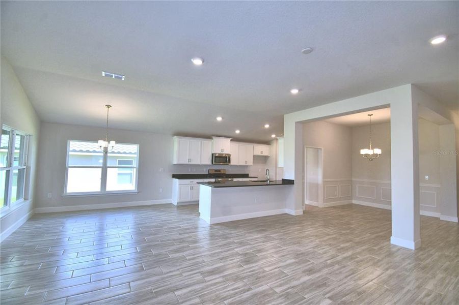 Spacious, unfurnished interior of a new home in , Auburndale (Image 42).