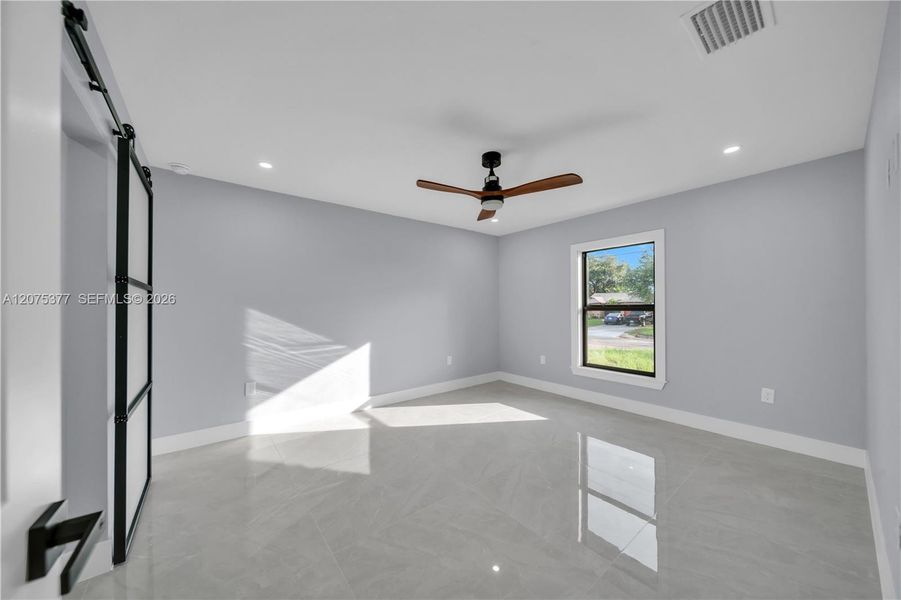 Spacious, unfurnished interior of a new home in , Cape Coral (Image 16). Spacious, unfurnished interior of a new home in , Cape Coral (Image 16).
