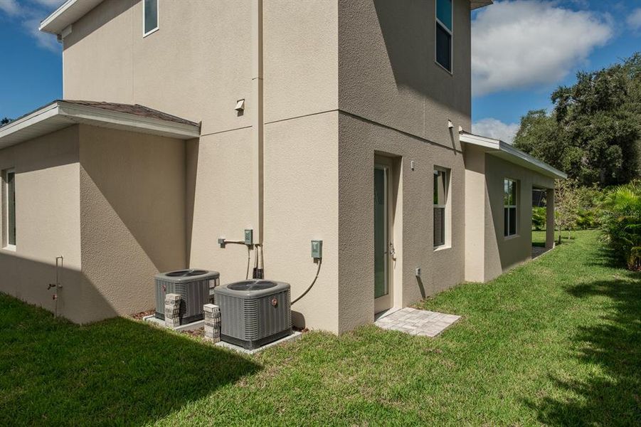 Exterior details and patio area of a home in , Palm Harbor (Image 25).