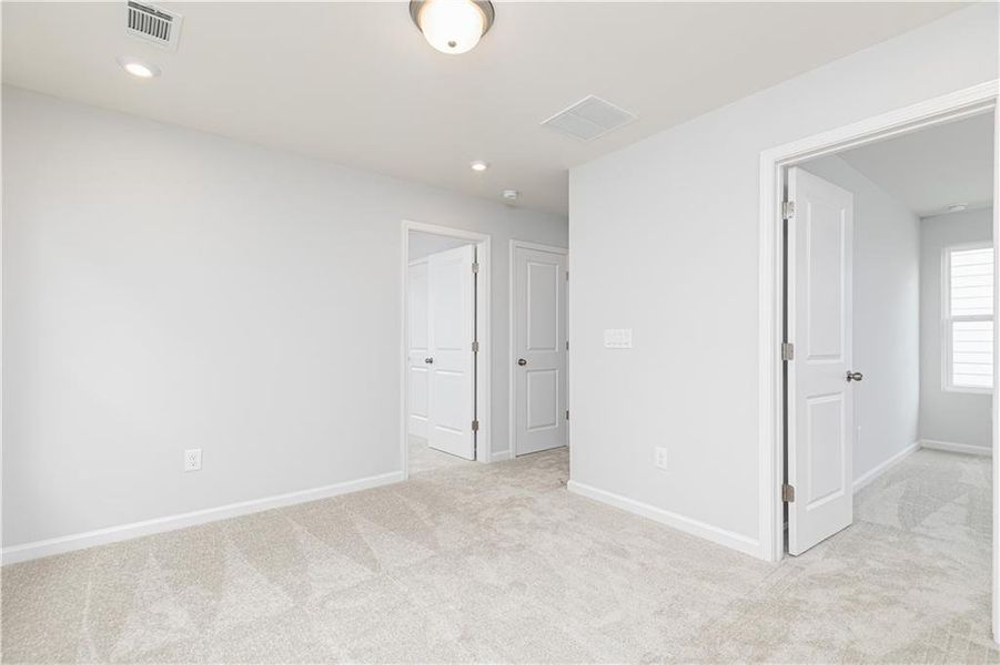 Spacious, unfurnished interior of a new home in , Powder Springs (Image 17). Spacious, unfurnished interior of a new home in , Powder Springs (Image 17).