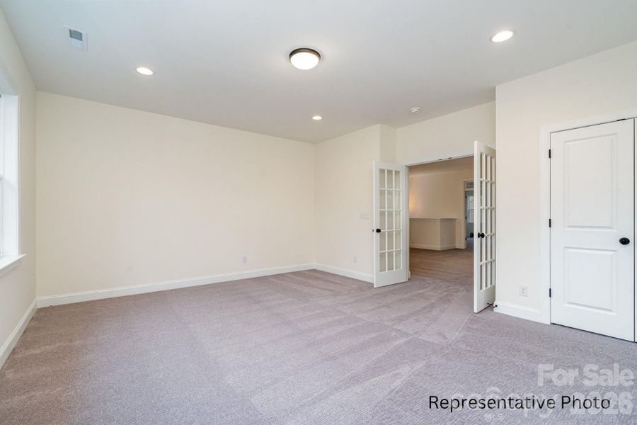 Spacious, unfurnished interior of a new home in Edmunds Farm, Clover (Image 25). Spacious, unfurnished interior of a new home in Edmunds Farm, Clover (Image 25).