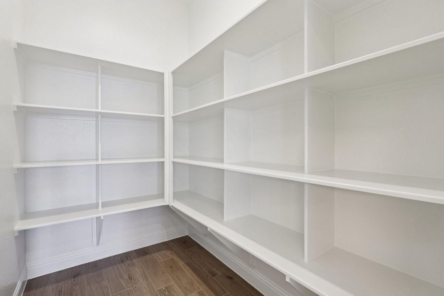 Spacious, unfurnished interior of a new home in Sienna 65', Missouri City (Image 13).