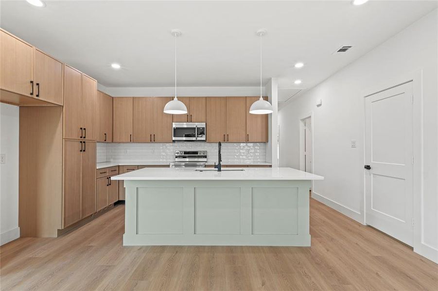 Furnished interior view inside a new home in , Dallas (Image 3).