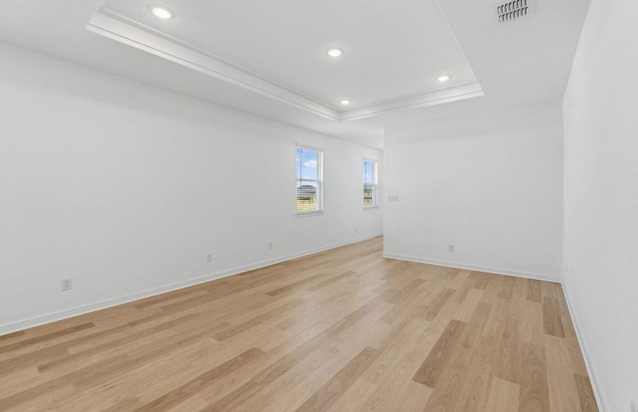 Spacious, unfurnished interior of a new home in Sunfield, Buda (Image 15). Spacious, unfurnished interior of a new home in Sunfield, Buda (Image 15).