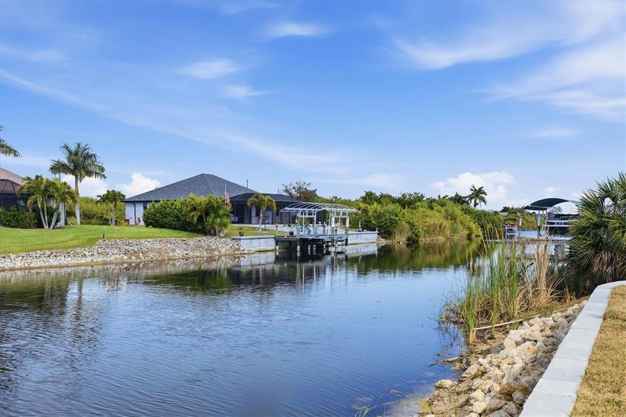 Community amenities in , Port Charlotte (Image 33).