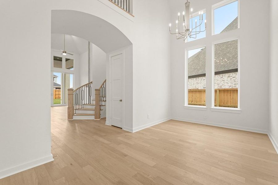 Spacious, unfurnished interior of a new home in Grange, Katy (Image 16).