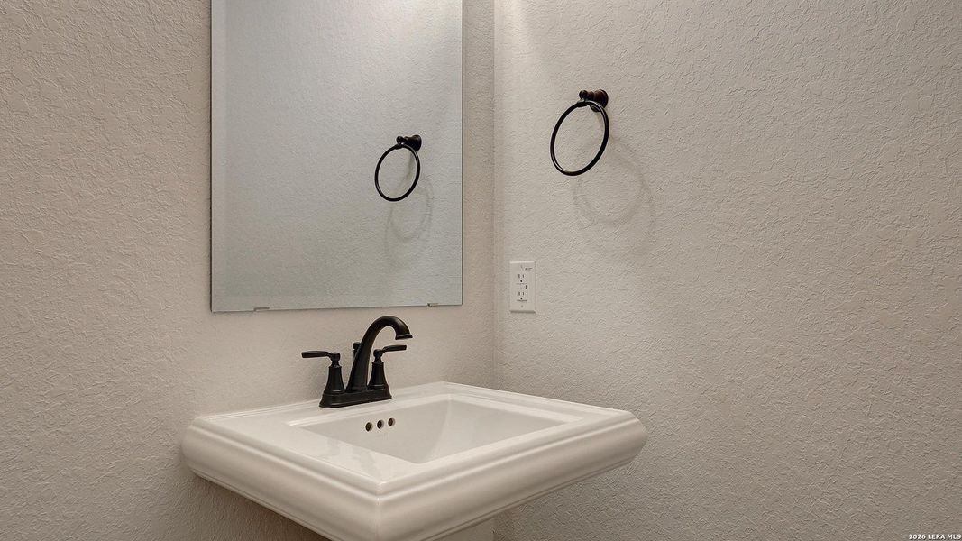 Close-up of interior finishes inside a home in Haby Hill, San Antonio (Image 12).