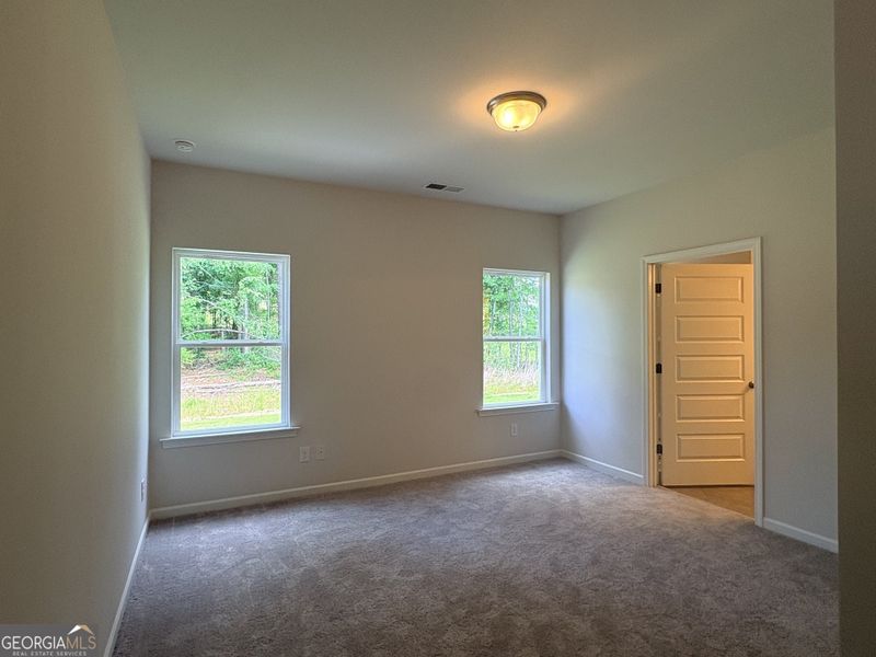 Spacious, unfurnished interior of a new home in Trellis Park, Hampton (Image 19).
