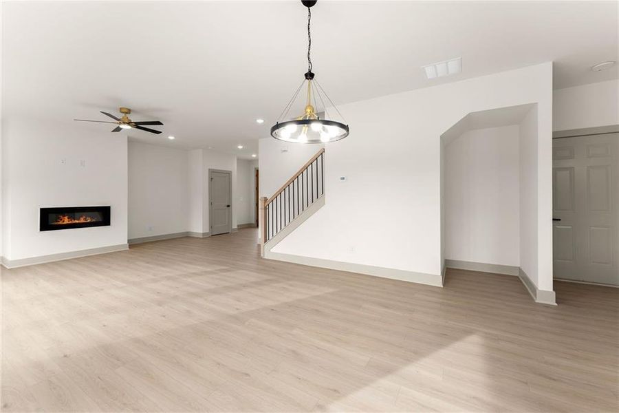 Spacious, unfurnished interior of a new home in , Jefferson (Image 13).