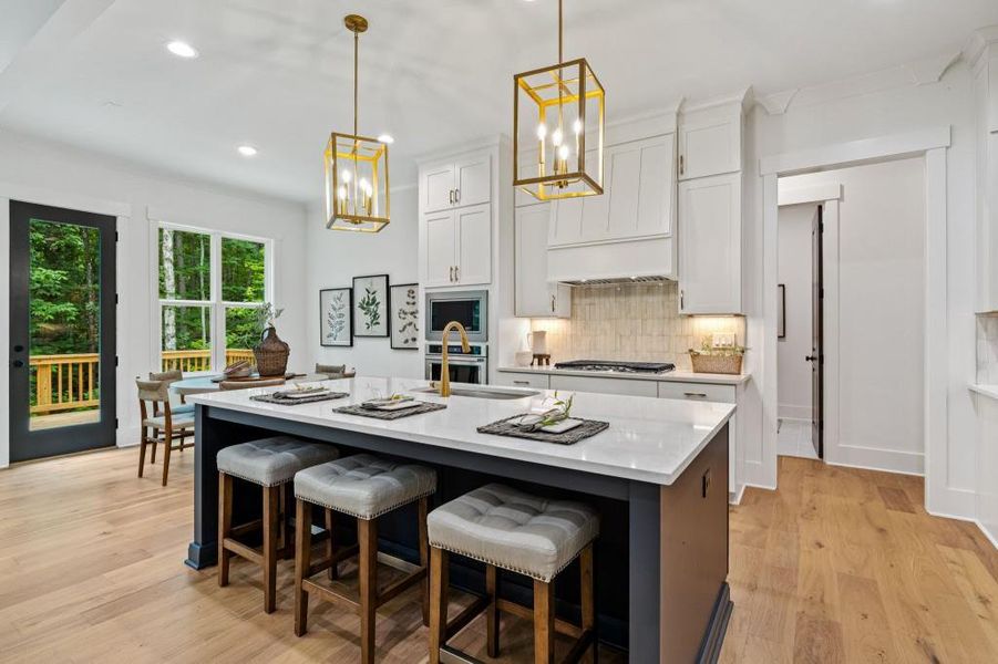 Furnished interior view inside a new home in White Post on Lake Lanier, Gainesville (Image 8). Furnished interior view inside a new home in White Post on Lake Lanier, Gainesville (Image 8).