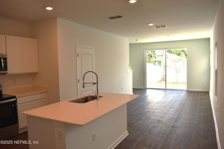 Furnished interior view inside a new home in Irongate Villas, Jacksonville (Image 9).