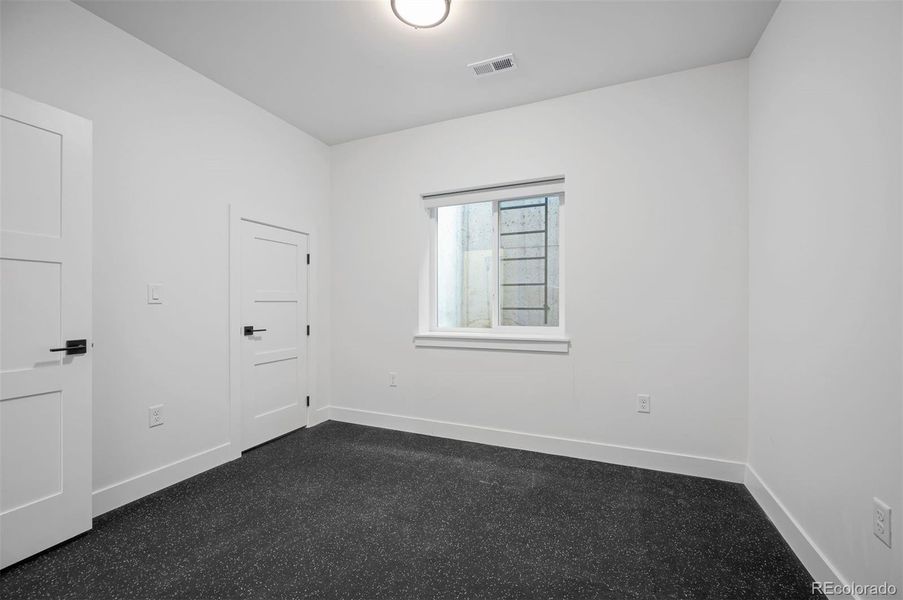 Image 42 of a home in .