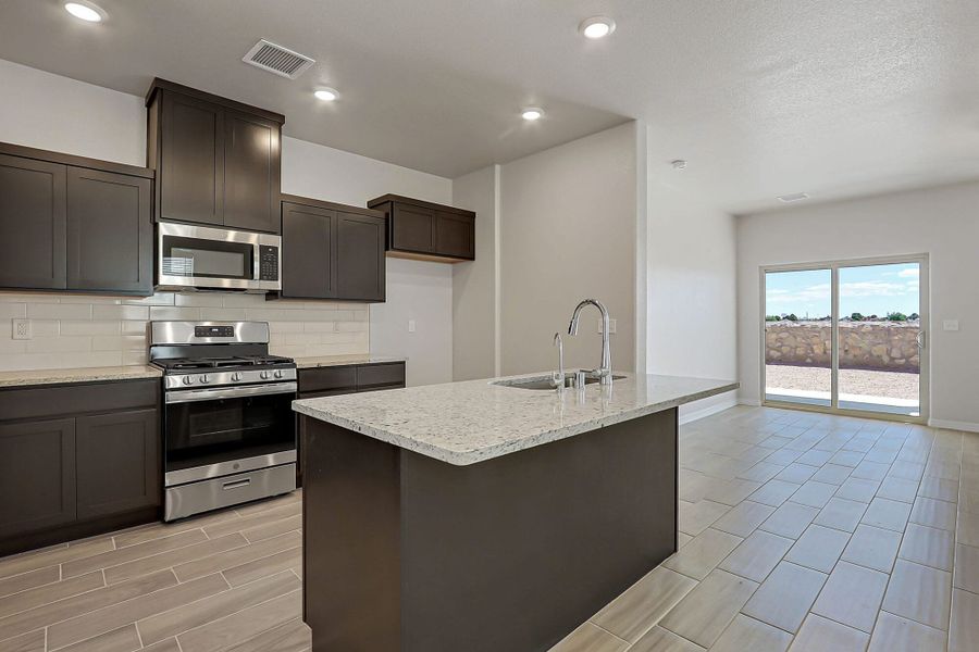 Representative furnished interior of a home built from the Sinatra by View Homes in Desert Springs | Enchanted Series, El Paso (Image 8).