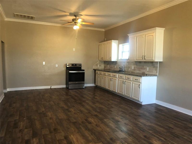 Furnished interior view inside a new home in , Sweetwater (Image 4).
