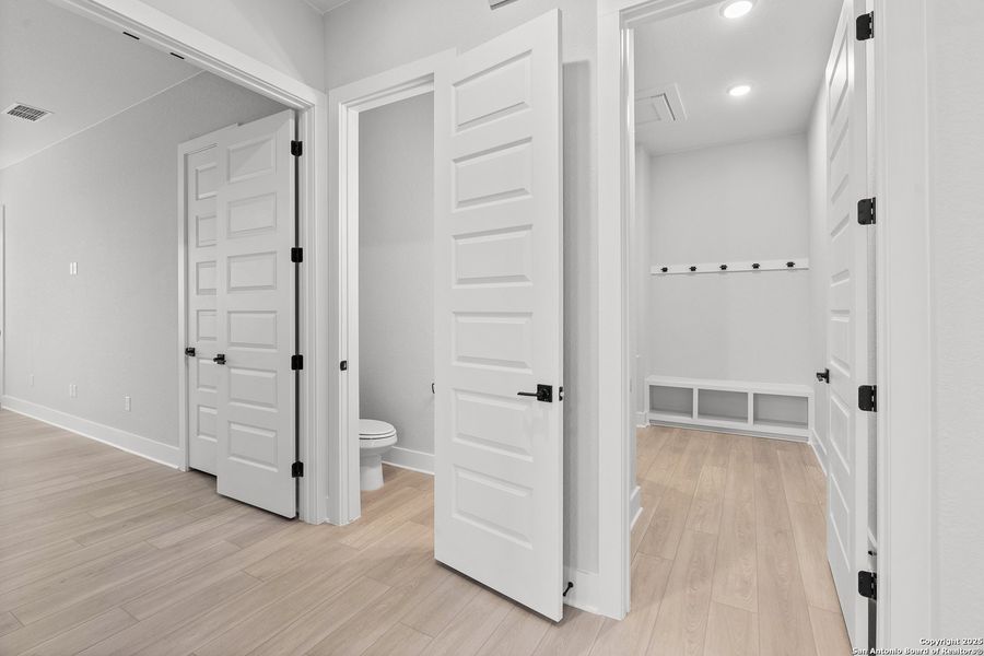 Image 17 of a home in Potranco Oaks. Image 17 of a home in Potranco Oaks.